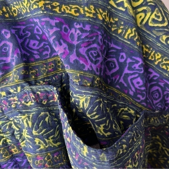 VINTAGE Cool Print Winners Swim Trunks - Picture 4 of 6